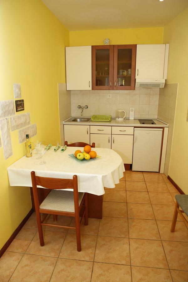 Apartment Lambasa Vodice Ngoại thất bức ảnh