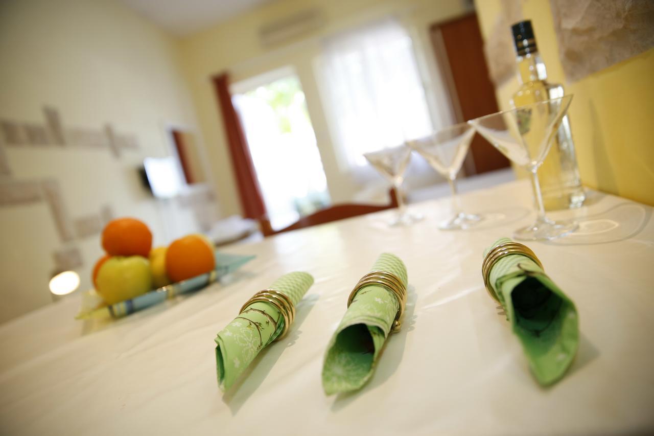 Apartment Lambasa Vodice Ngoại thất bức ảnh